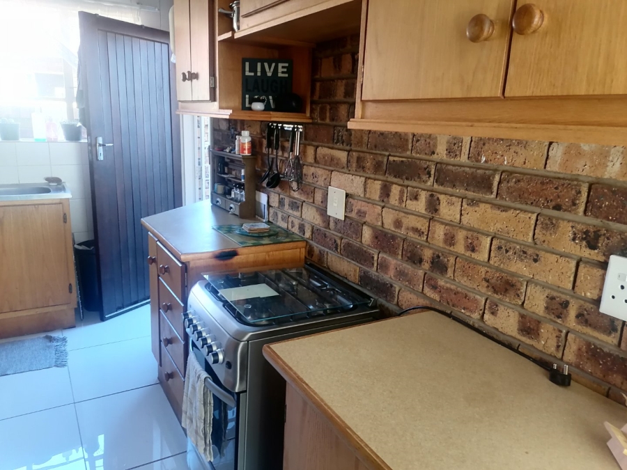 To Let 3 Bedroom Property for Rent in Hospitaalpark Free State
